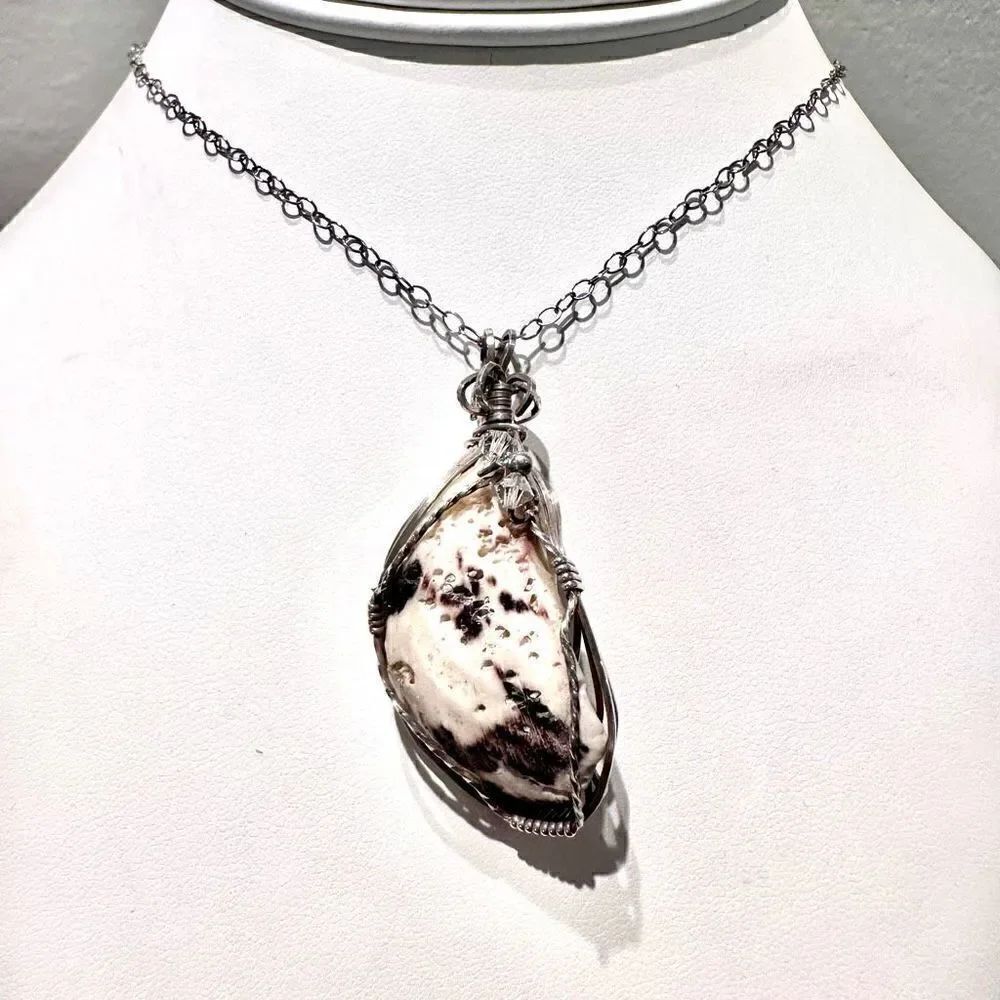 Handmade Link Sterling Silver And Cream Trochus Shell Pendant Necklace